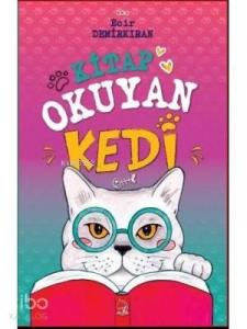 Kitap Okuyan Kedi