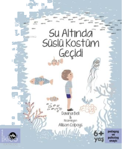 Su Altında Süslü Kostüm Geçidi